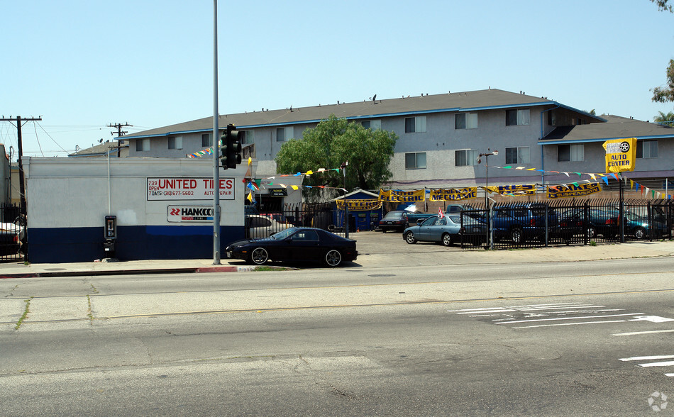 739 N Centinela Ave, Inglewood, CA en alquiler - Foto del edificio - Imagen 2 de 2