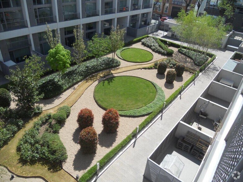 Oficina en Madrid, Madrid en alquiler - Foto del edificio - Imagen 2 de 2