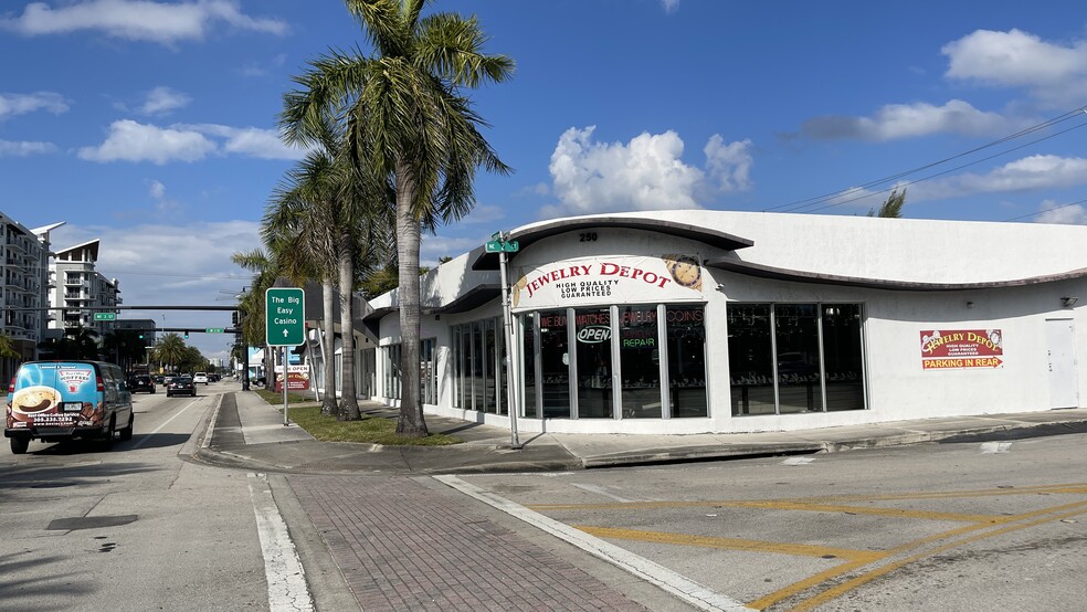 250-266 N Federal Hwy, Hallandale Beach, FL en alquiler - Foto del edificio - Imagen 3 de 7