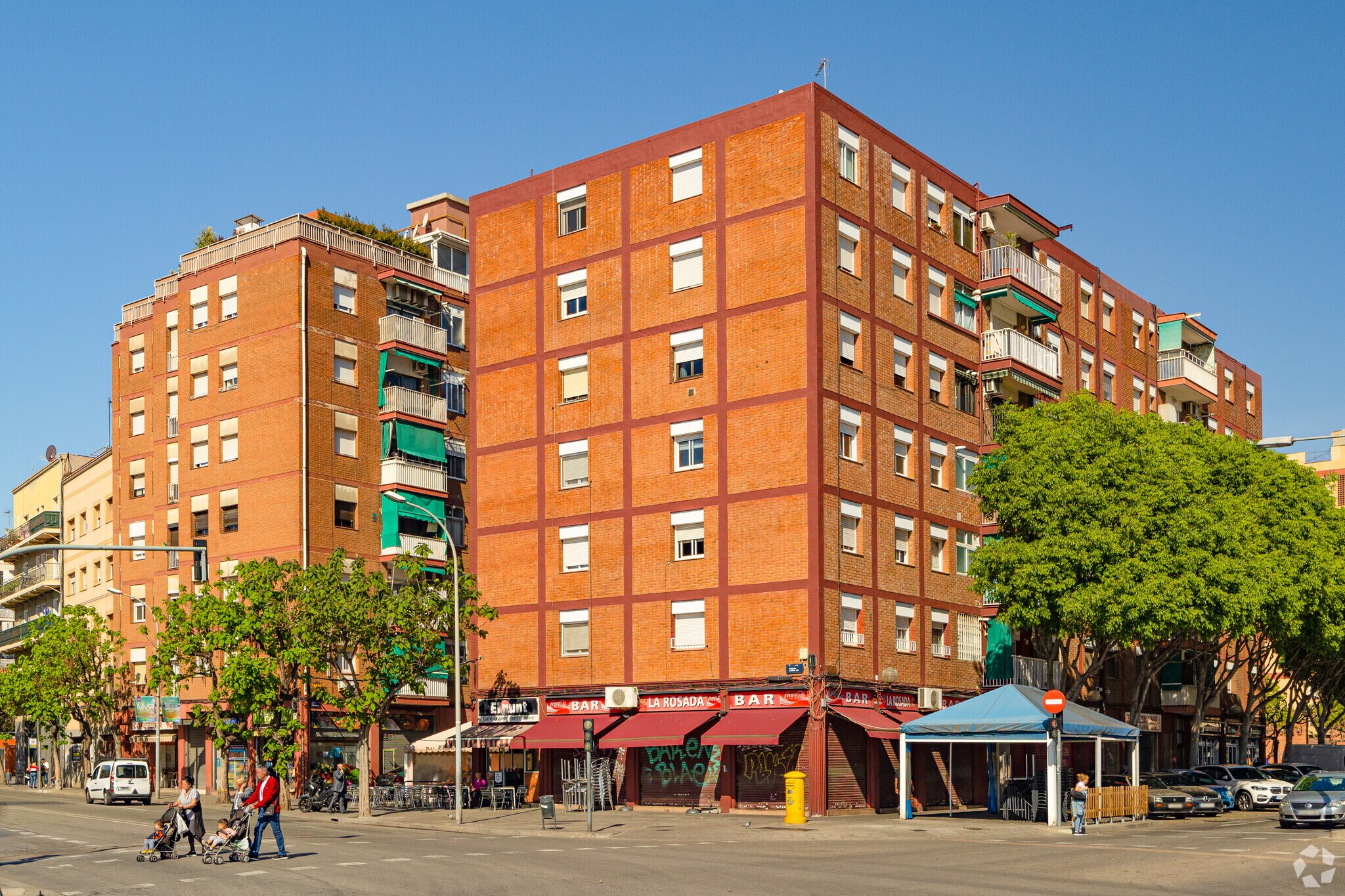 Edificio residencial en Badalona, Barcelona en venta Foto principal- Imagen 1 de 3