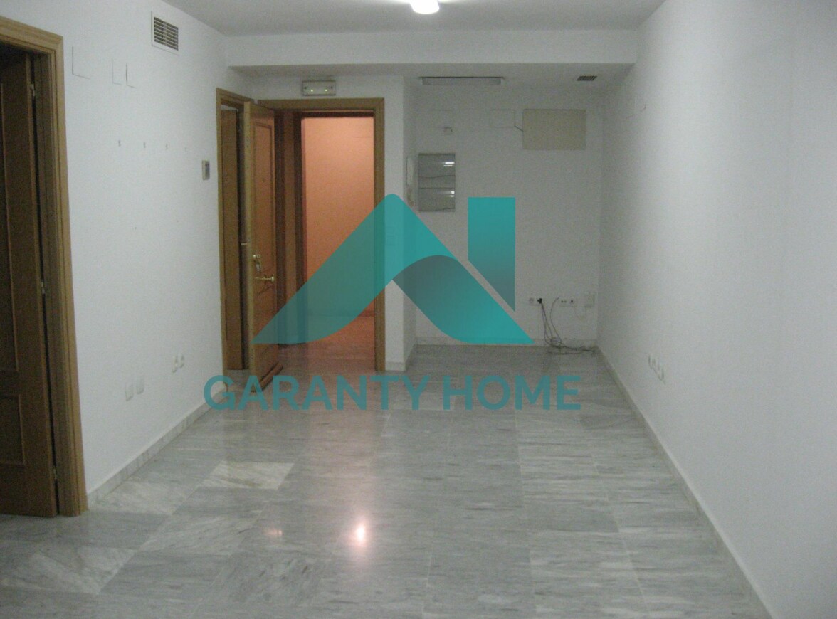 Oficina en Cáceres, Cáceres en alquiler Foto del interior- Imagen 1 de 5