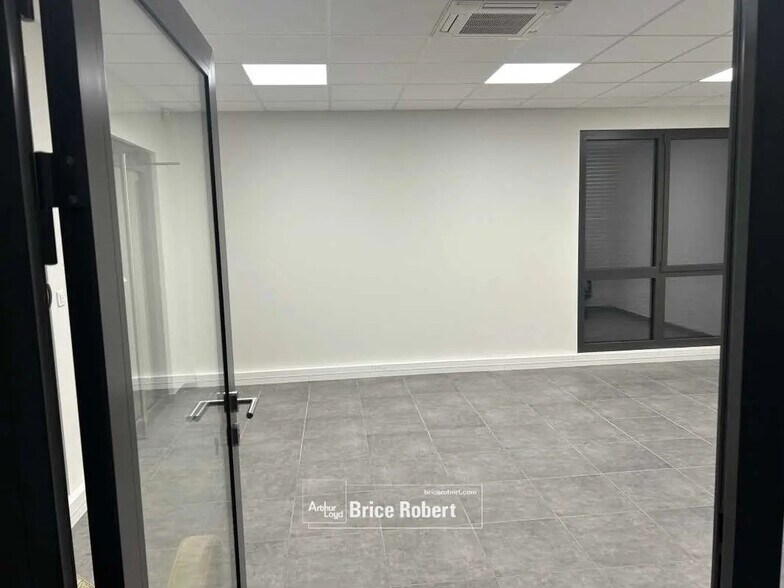 Flex en Chassieu en alquiler - Foto del edificio - Imagen 2 de 20