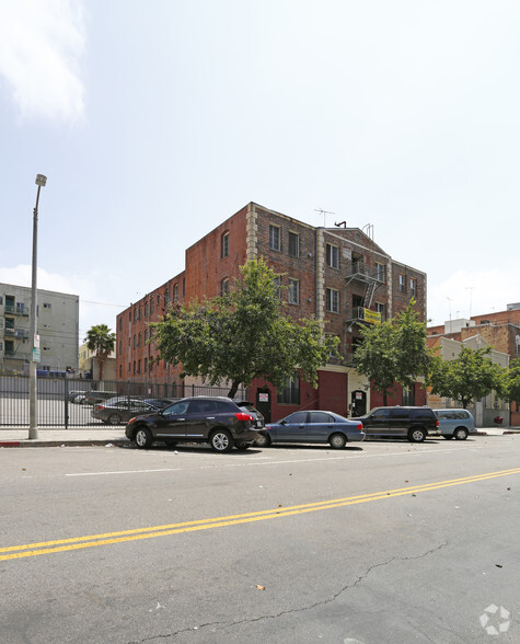 746 S Normandie Ave, Los Angeles, CA en venta - Foto principal - Imagen 1 de 4