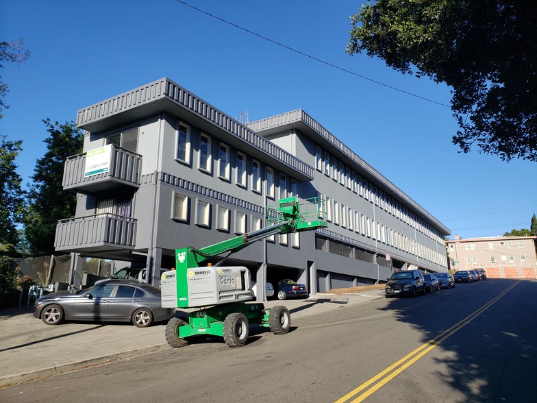 55 Santa Clara Ave, Oakland, CA en alquiler - Foto del edificio - Imagen 1 de 7