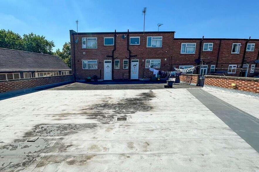 148-150 Crockhamwell Rd, Reading en venta - Foto del edificio - Imagen 2 de 25