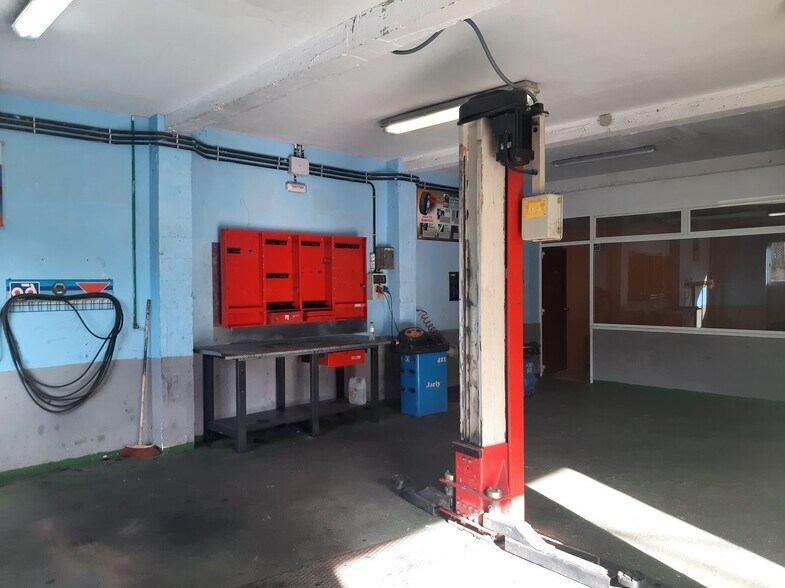 Local en Vigo, Pontevedra en venta - Foto del edificio - Imagen 1 de 44
