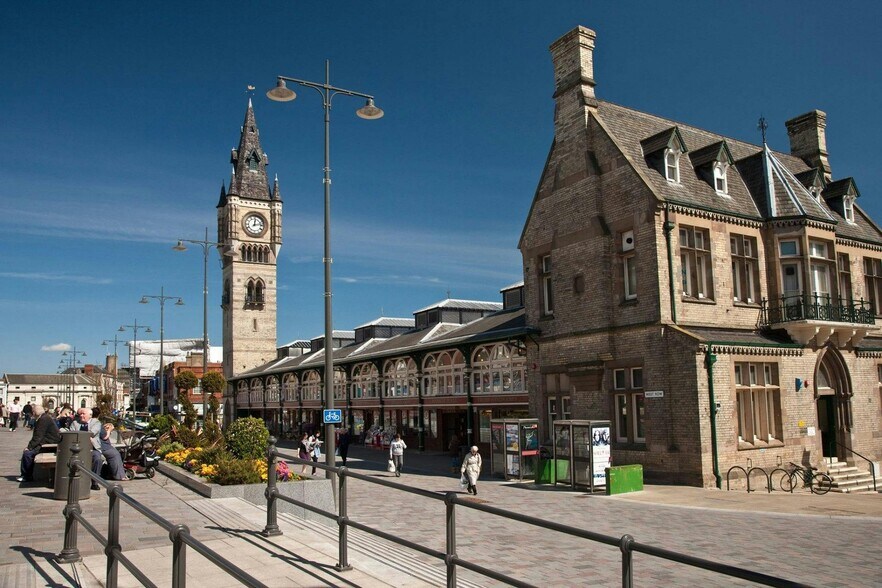 11-12 Horse Market, Darlington en alquiler - Foto del edificio - Imagen 3 de 3