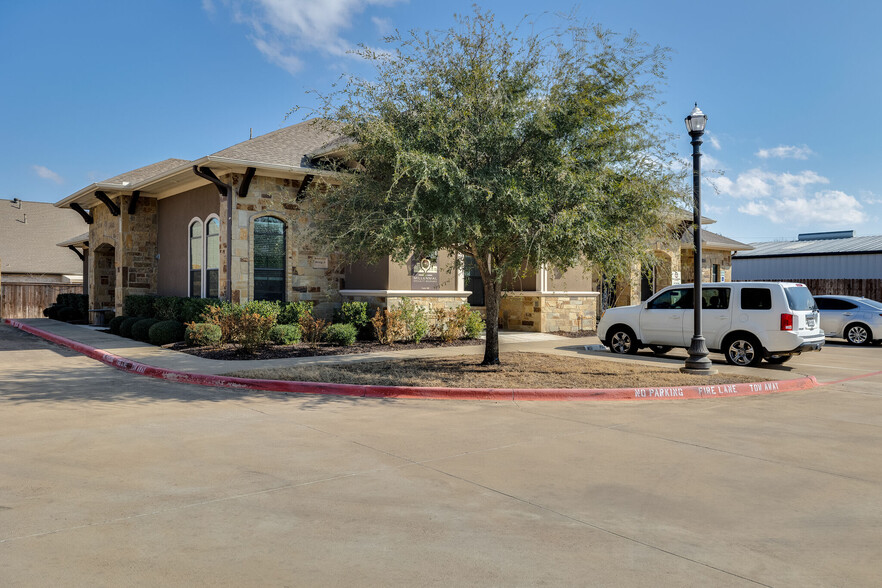 8821 Davis Blvd, Keller, TX en alquiler - Foto del edificio - Imagen 3 de 5