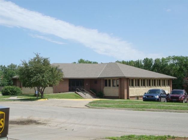 2900 SW Wanamaker Dr, Topeka, KS en venta - Foto del edificio - Imagen 2 de 28