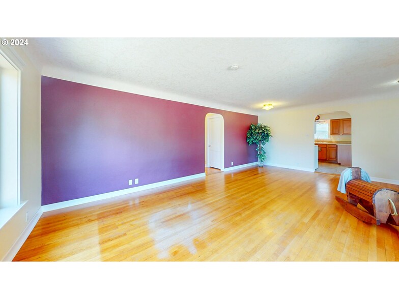 905 Broadway St, Longview, WA en venta - Foto del edificio - Imagen 3 de 25