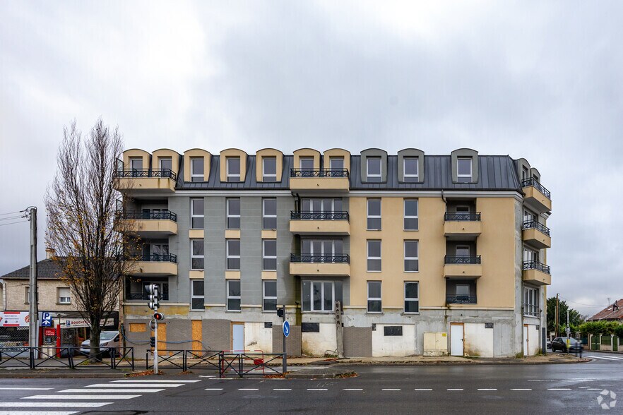 97 Rue Jacques Duclos, Aulnay-sous-Bois en alquiler - Foto del edificio - Imagen 2 de 2