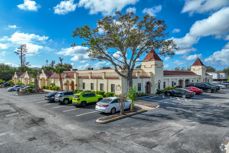 1684 N Belcher Rd, Clearwater, FL en alquiler - Foto del edificio - Imagen 2 de 6