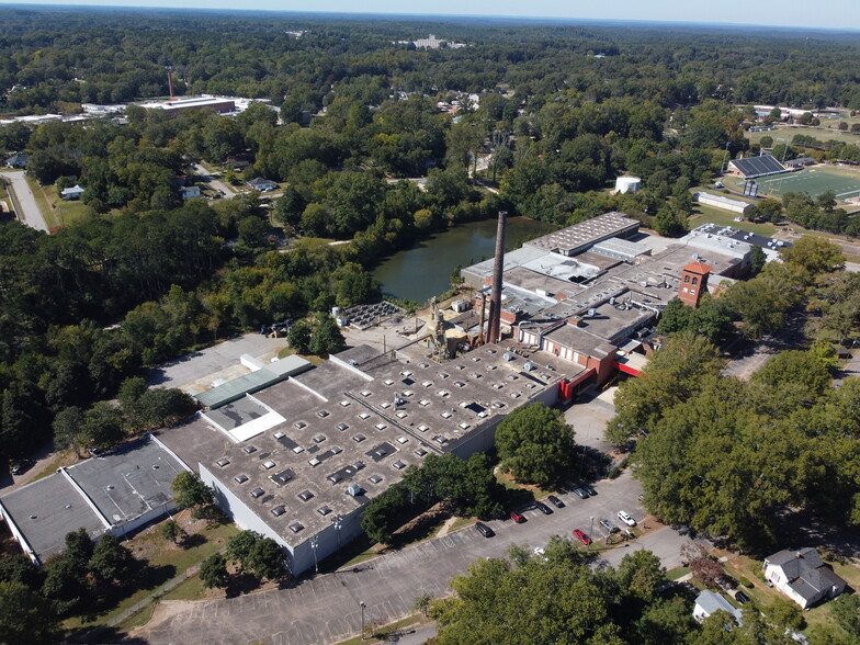 1000 Elm St, Lagrange, GA en alquiler - Foto del edificio - Imagen 1 de 43