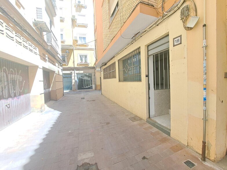 Oficina en Alzira en venta - Foto del edificio - Imagen 2 de 9