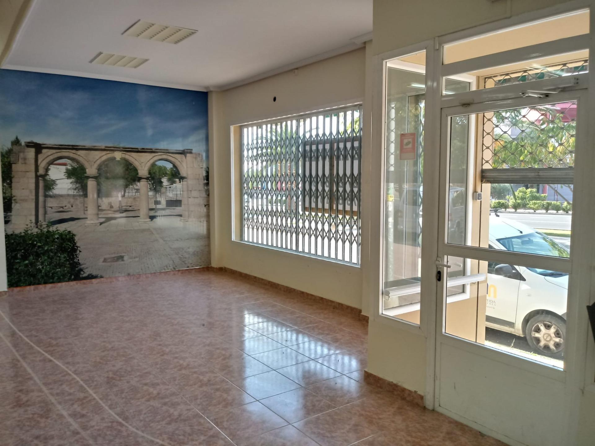 Local en Malpartida de Cáceres, Cáceres en alquiler Foto del edificio- Imagen 1 de 4