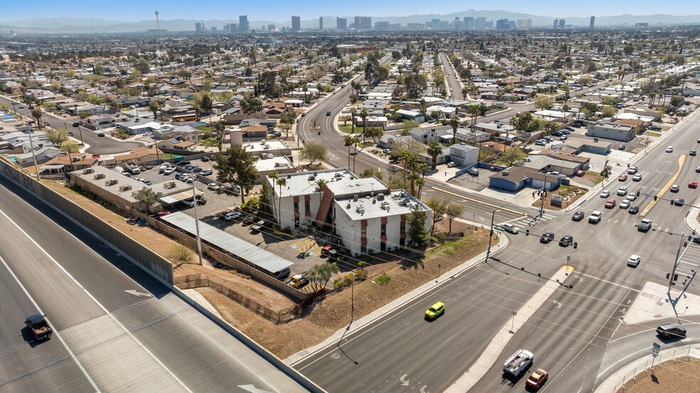 50 S Jones Blvd, Las Vegas, NV en alquiler - Foto del edificio - Imagen 2 de 13