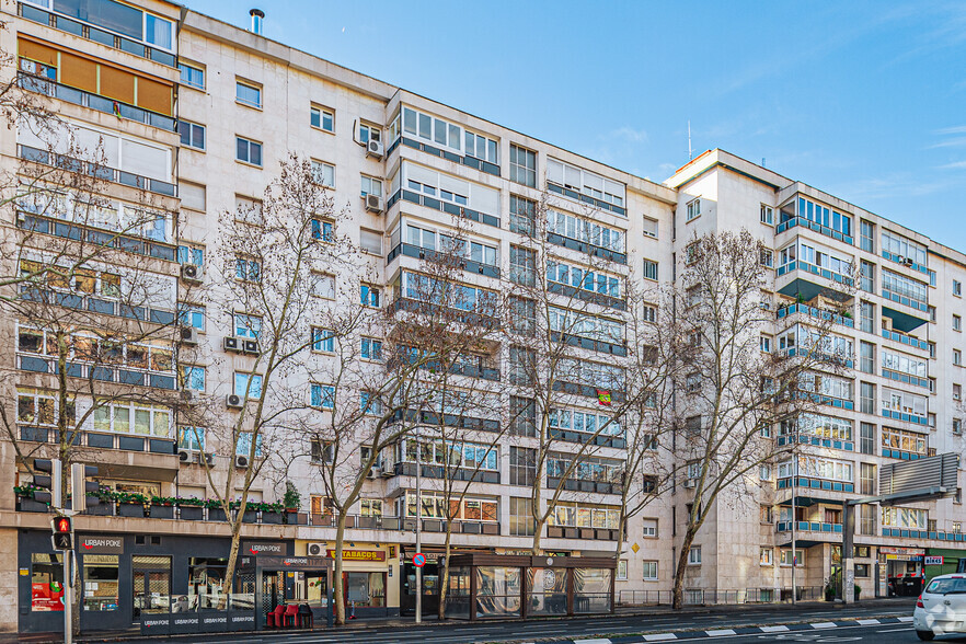 Avenida De Alberto Alcocer, 42, Madrid, Madrid en alquiler - Foto del edificio - Imagen 2 de 2