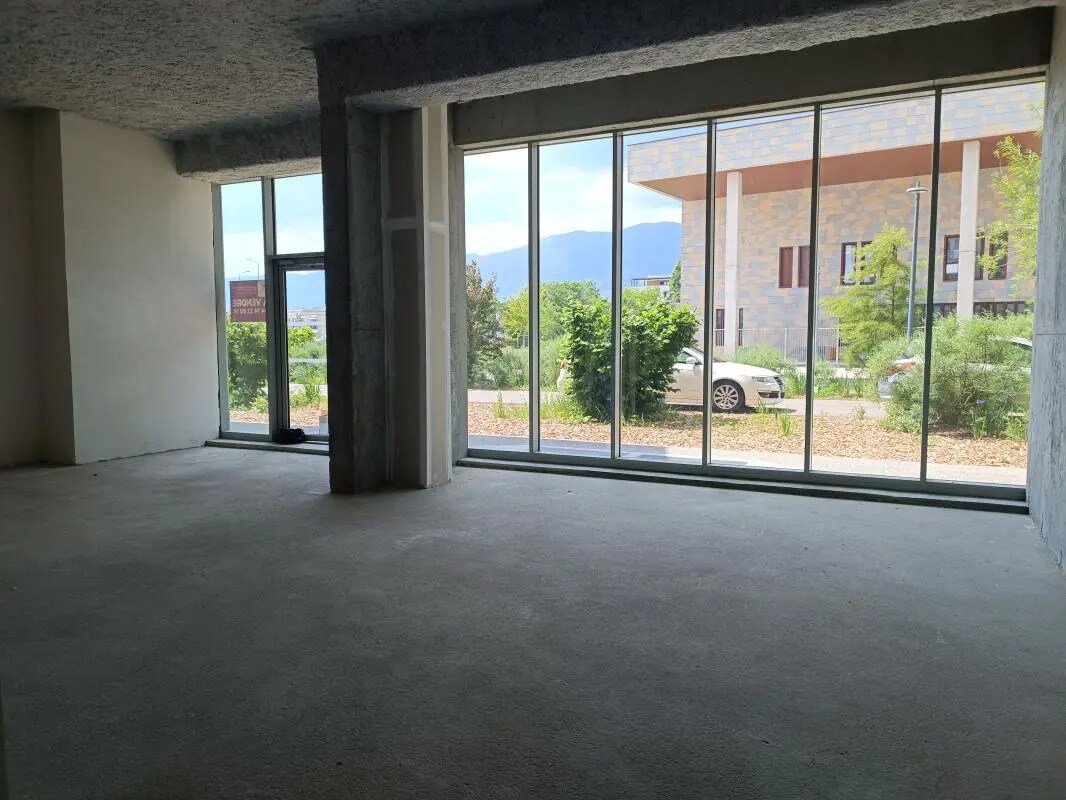 4 Rue Germaine Tillion, Saint-Genis-Pouilly en venta Foto del interior- Imagen 1 de 6