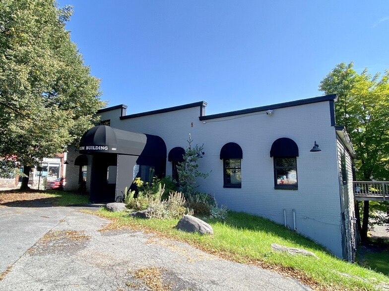 6061 Main St, Tannersville, NY en venta - Foto del edificio - Imagen 3 de 123