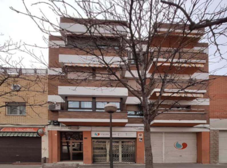 Edificio residencial en Lleida, Lérida en venta - Foto del edificio - Imagen 2 de 2