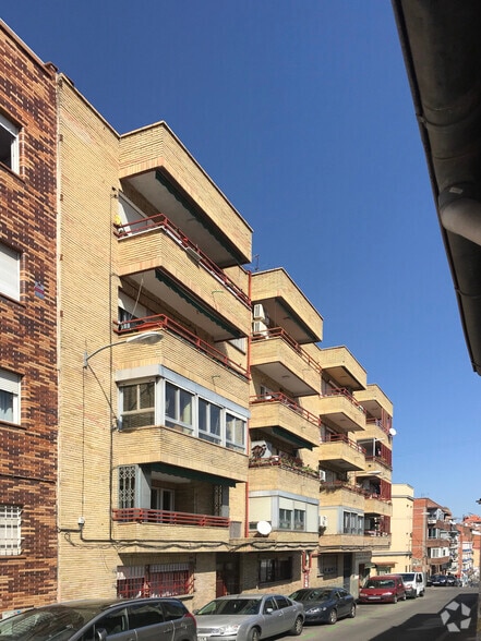 Calle de la Hierbabuena, 21, Madrid, Madrid en venta - Foto del edificio - Imagen 3 de 3