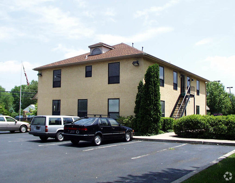 1410 Street Rd, Warminster, PA en alquiler - Foto del edificio - Imagen 2 de 5