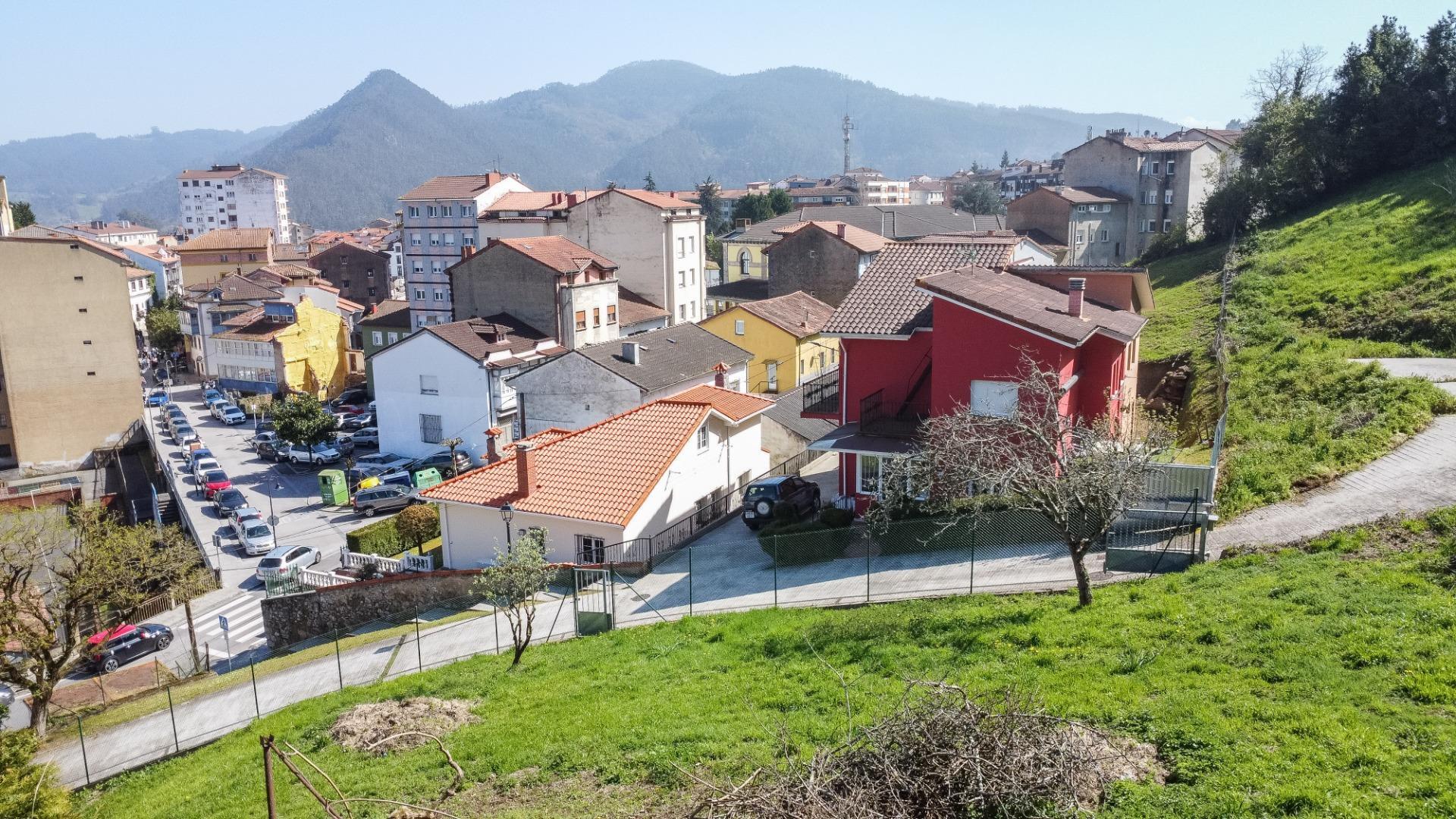 Calle Primo de Rivera, 23, Pravia, Asturias en venta Foto del edificio- Imagen 1 de 46