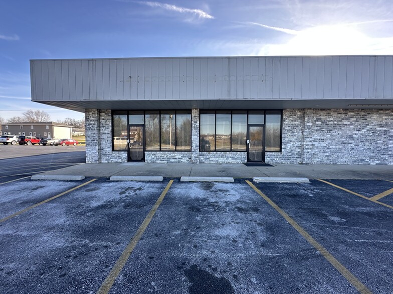 7130-7154 Missouri 14 Hwy, Sparta, MO en alquiler - Foto del edificio - Imagen 2 de 3