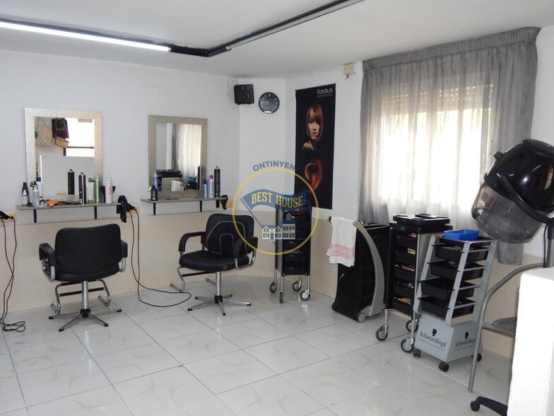 Local en Ontinyent en venta - Foto del edificio - Imagen 2 de 12