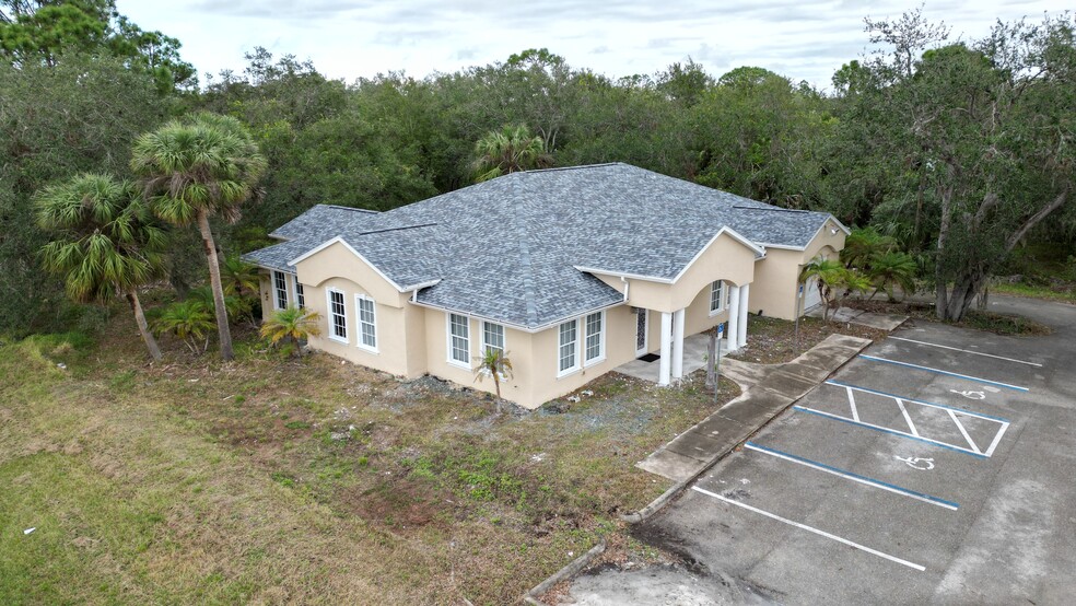 17880 Toledo Blade Blvd, Port Charlotte, FL en venta - Foto del edificio - Imagen 1 de 17