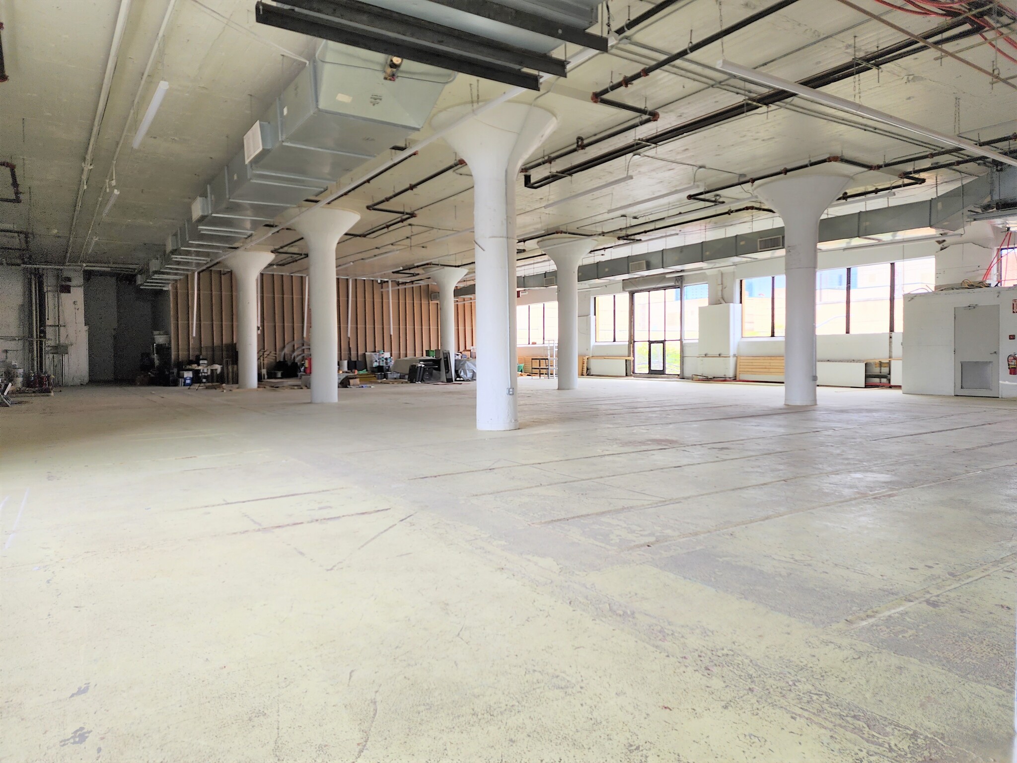 4701 Van Dam St, Long Island City, NY en alquiler Foto del interior- Imagen 1 de 14