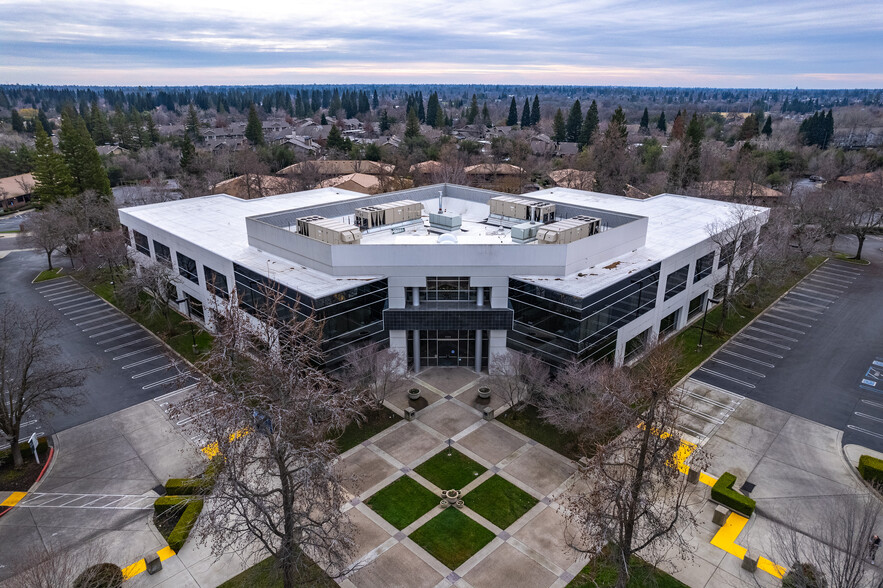 2260 Douglas Blvd, Roseville, CA en venta - Foto del edificio - Imagen 1 de 12