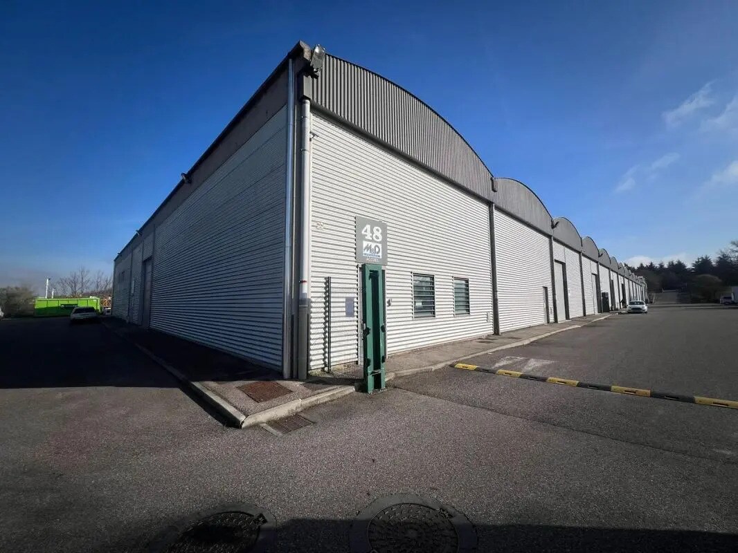 9 Rue Du Dauphiné, Saint-Priest en alquiler Foto del edificio- Imagen 1 de 20