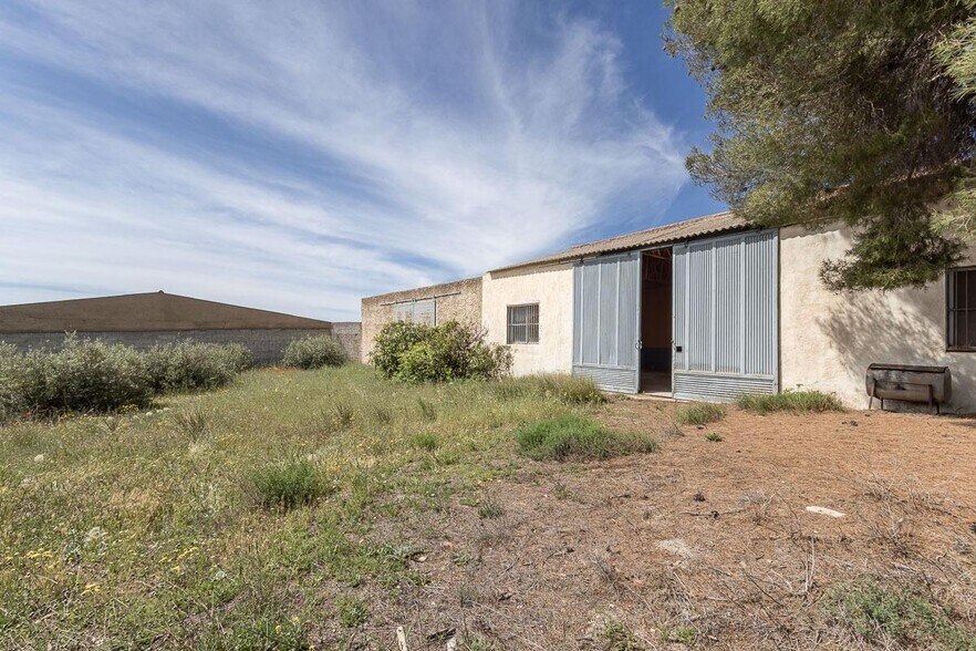 Calle Santa Adela, Pedro Martínez, Granada en venta - Foto del edificio - Imagen 2 de 22