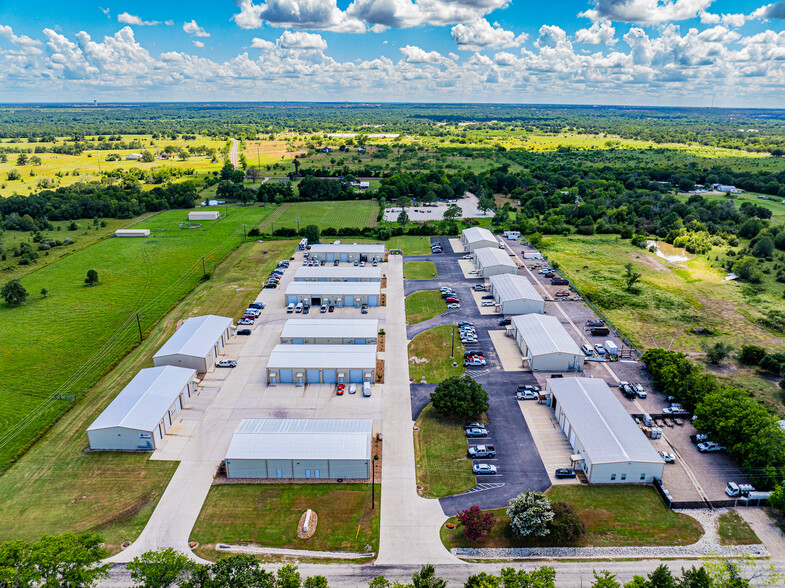 12986 Tonkaway Lake Rd, College Station, TX en alquiler - Foto del edificio - Imagen 1 de 7