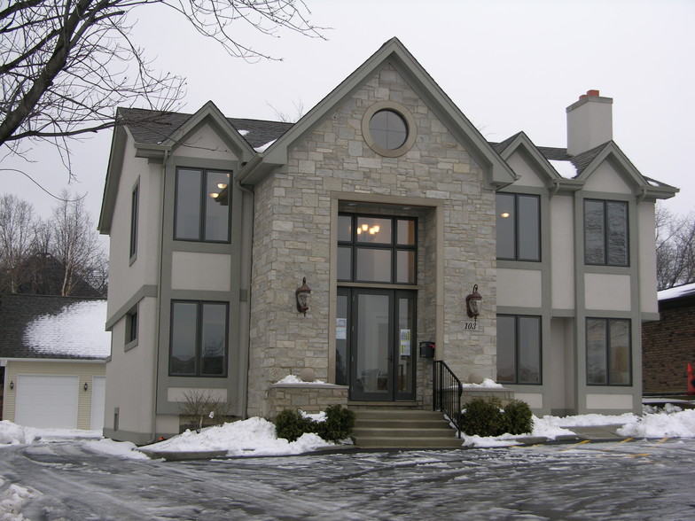 103 E Ogden Ave, Clarendon Hills, IL en venta - Foto del edificio - Imagen 3 de 48