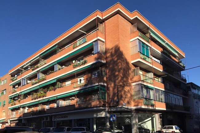 Más detalles de Calle Asturias, 10, San Sebastián de los Reyes - Edificio residencial​ en venta