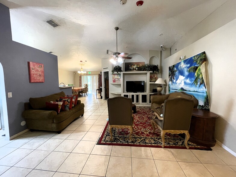 185 Winding Cove Ave, Apopka, FL en venta - Foto del edificio - Imagen 2 de 26