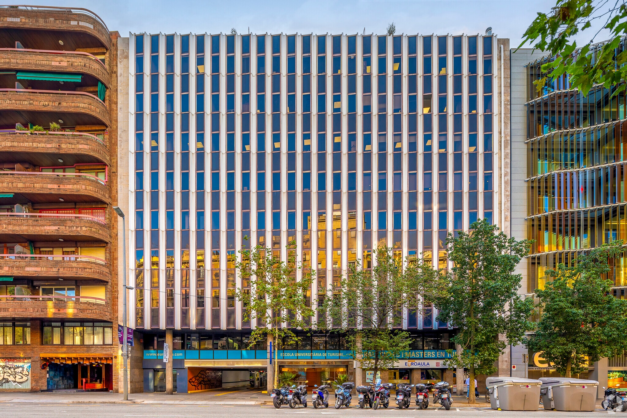 Carrer d'Aragó, 208, Barcelona, Barcelona en alquiler Foto principal- Imagen 1 de 3