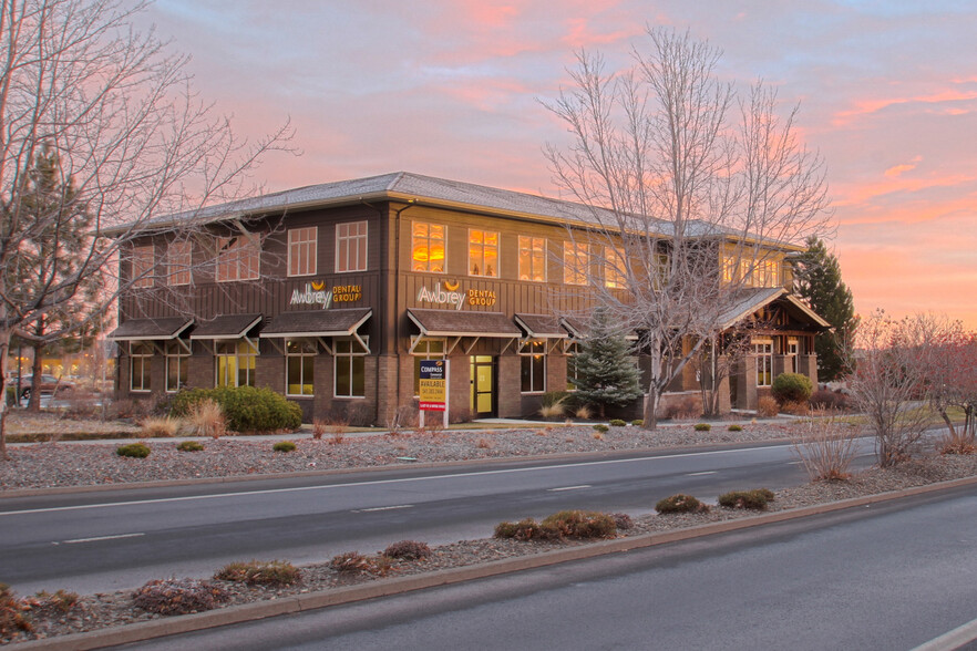 965 SW Emkay Dr, Bend, OR en alquiler - Foto del edificio - Imagen 3 de 10