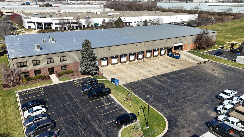 650 N. Raddant Rd, Batavia, IL en venta - Foto del edificio - Imagen 1 de 7