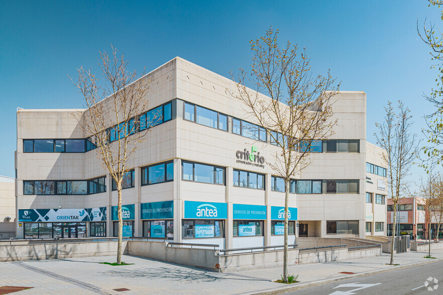 Oficinas en Las Rozas de Madrid, MAD en venta - Foto principal - Imagen 1 de 3