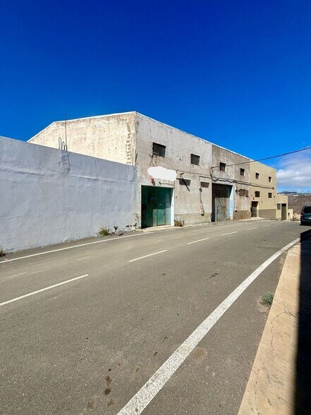 Nave en Telde en venta - Foto del edificio - Imagen 2 de 32