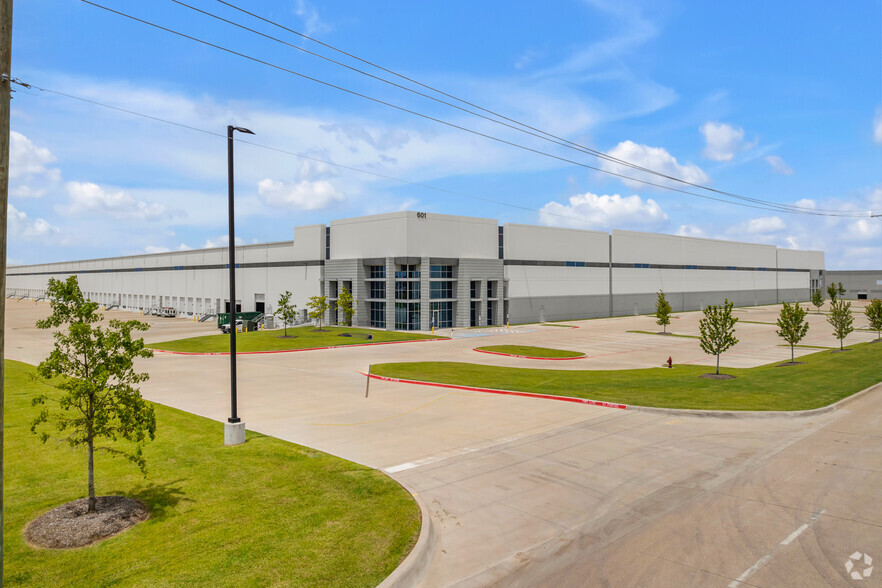 601 Distribution Dr, Wilmer, TX en alquiler - Foto del edificio - Imagen 1 de 22