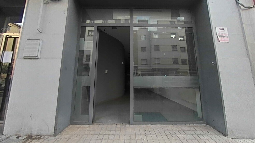 Local en Pamplona en venta - Foto del edificio - Imagen 1 de 41