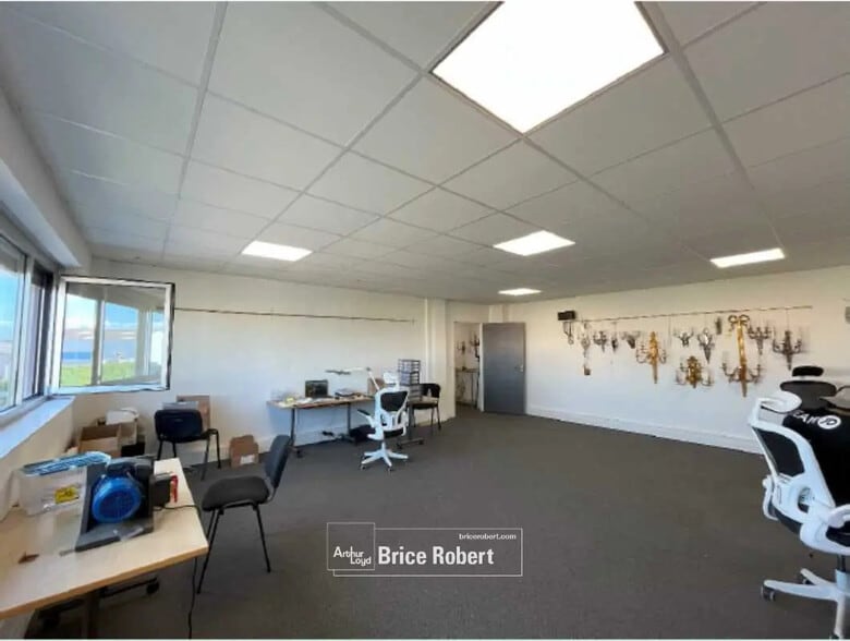 Oficina en Décines-Charpieu en alquiler - Foto del interior - Imagen 3 de 10