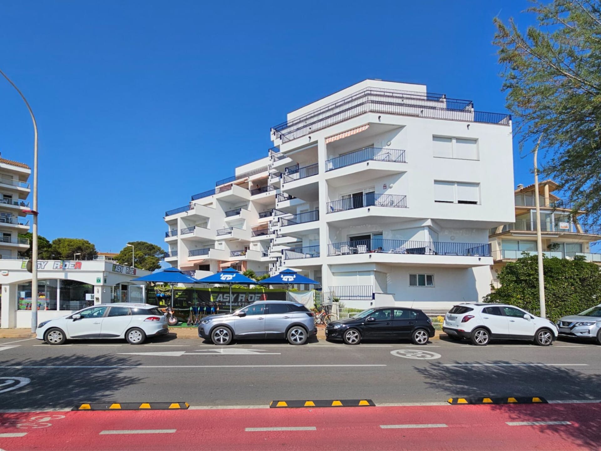 Edificio residencial en L'Escala, Gerona en venta Foto principal- Imagen 1 de 2