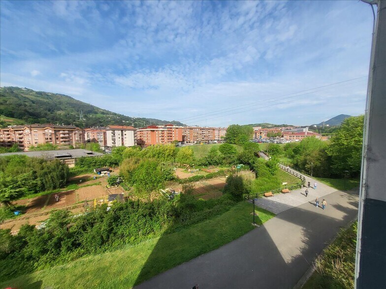 Kalea Juan Sebastián Elcano, U.21, VALLE DE TRÁPAGA, Vizcaya en venta - Foto del edificio - Imagen 1 de 16