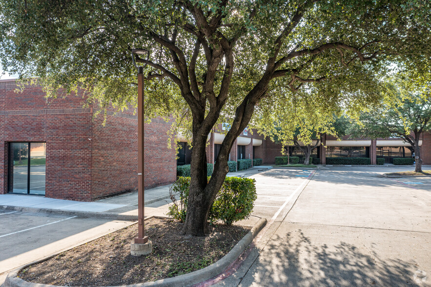 3900-4096 Sandshell Dr, Fort Worth, TX en alquiler - Foto del edificio - Imagen 2 de 8