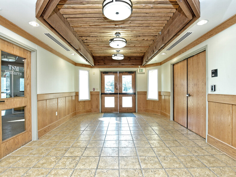 3821 Juniper Trace, Bee Cave, TX en venta - Foto del interior - Imagen 3 de 55